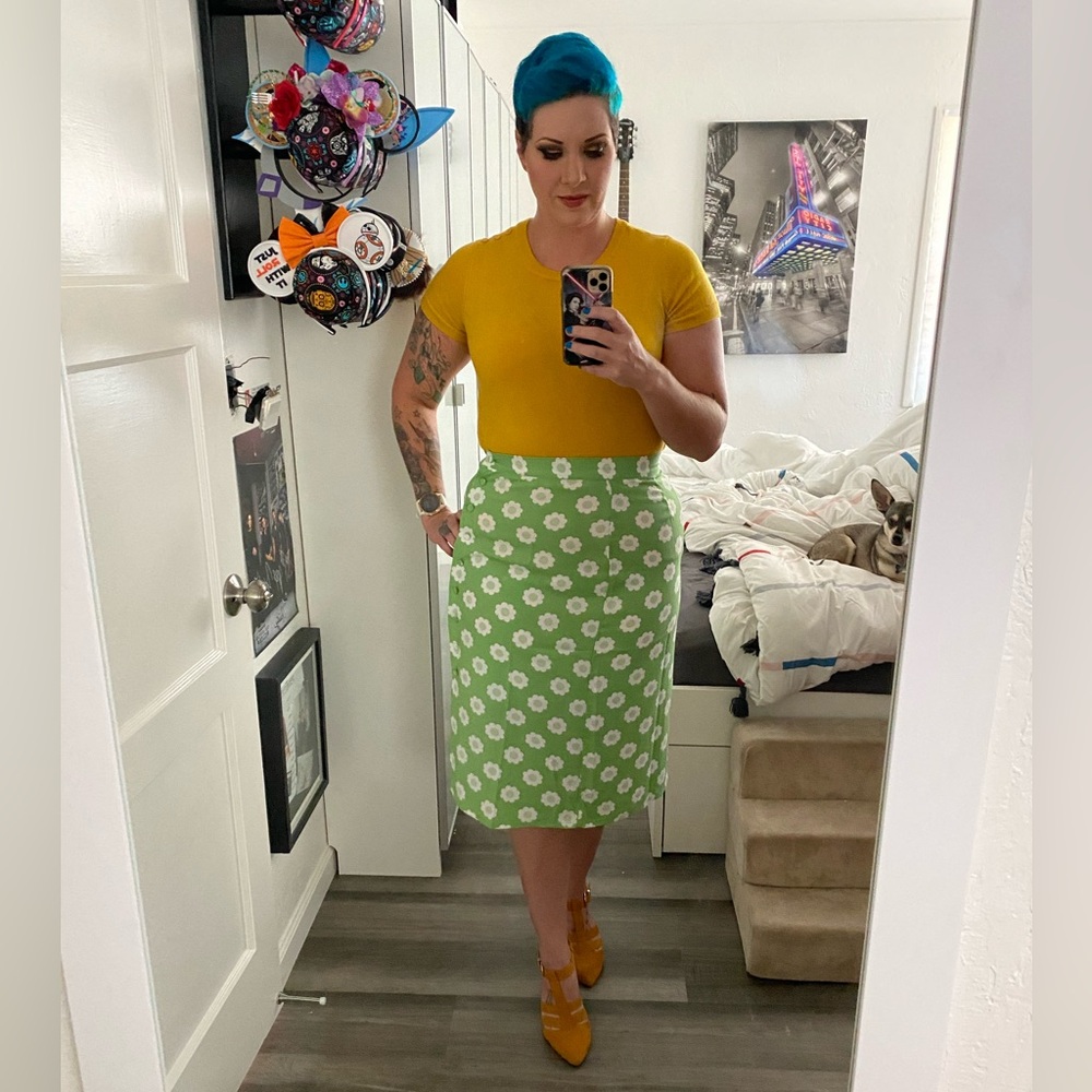 Modcloth Green Button Front White Flower Print Midi Skirt Size 10 - Picture 1 of 2
